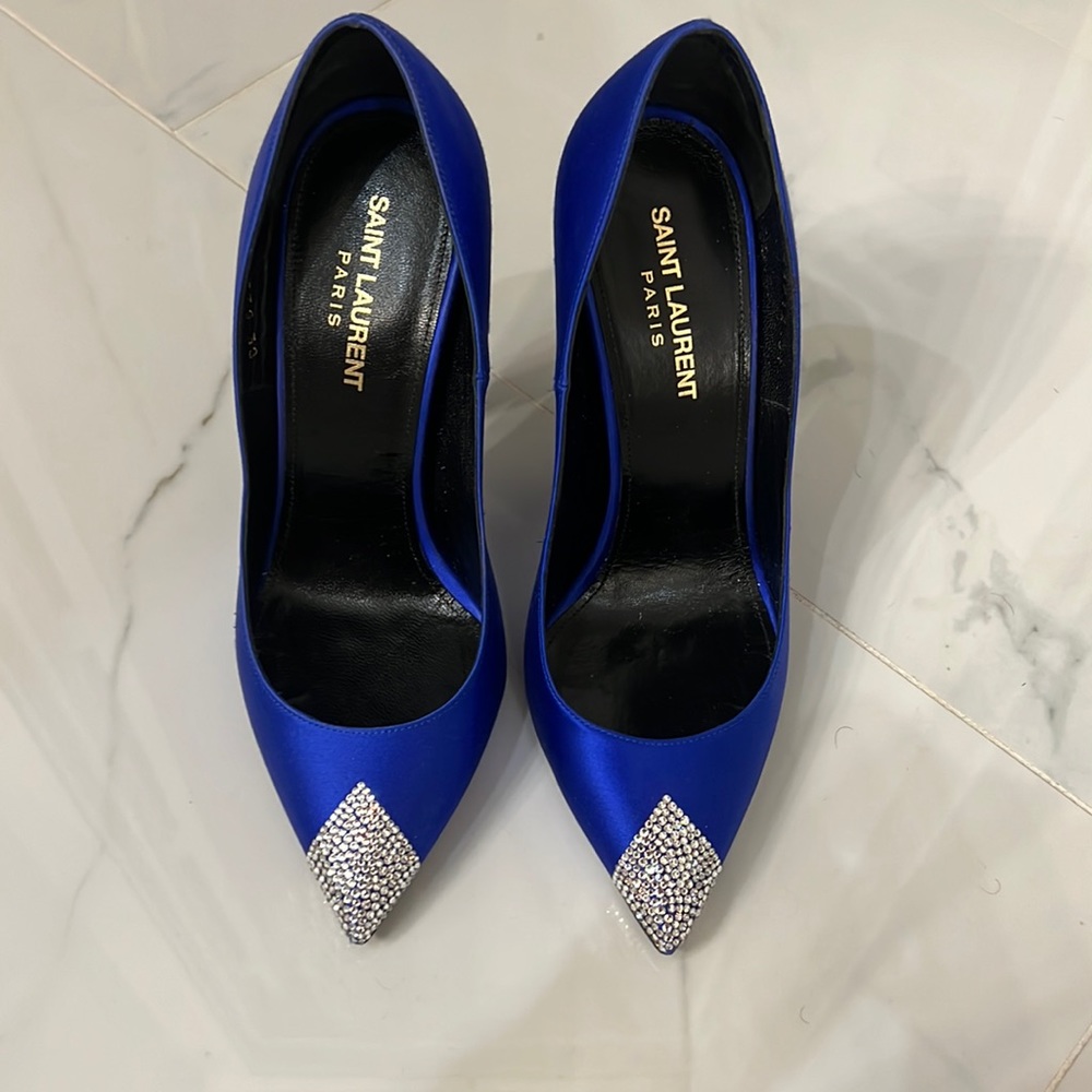 Saint Laurent Gitane blue crystal pumps. Excellent condition. Worn once 37
